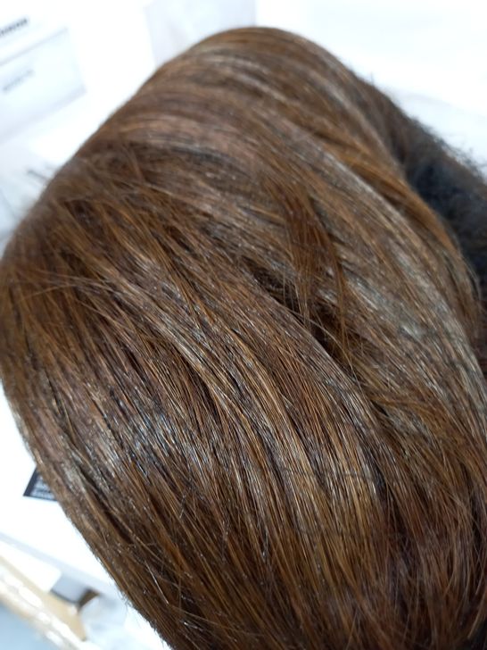 EASILOCKS HAIR BUNDLE FUDGE BROWNIE APPROX. 7 BOXES