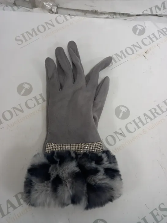 FRANK USHER FLUFF CUFF GREY GLOVES 