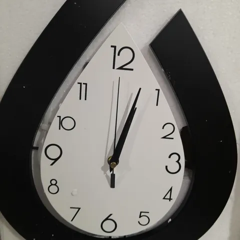 TTKL LO WALL CLOCK 