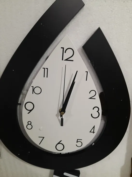 TTKL LO WALL CLOCK 