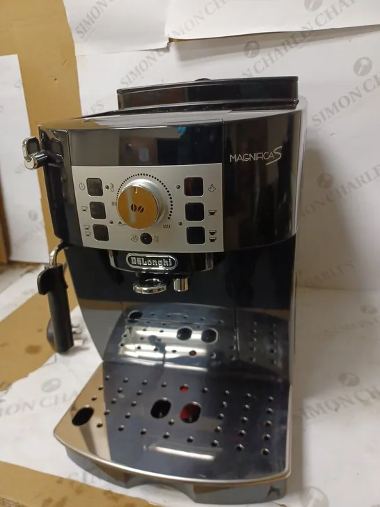 DELONGHI MAGNIFICA S COFFEE MACHINE