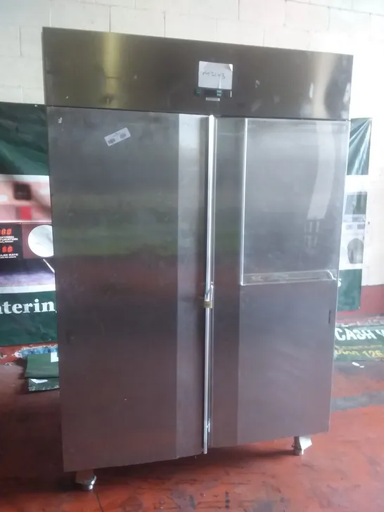 DOUBLE DOOR COMMERCIAL FRIDGE 