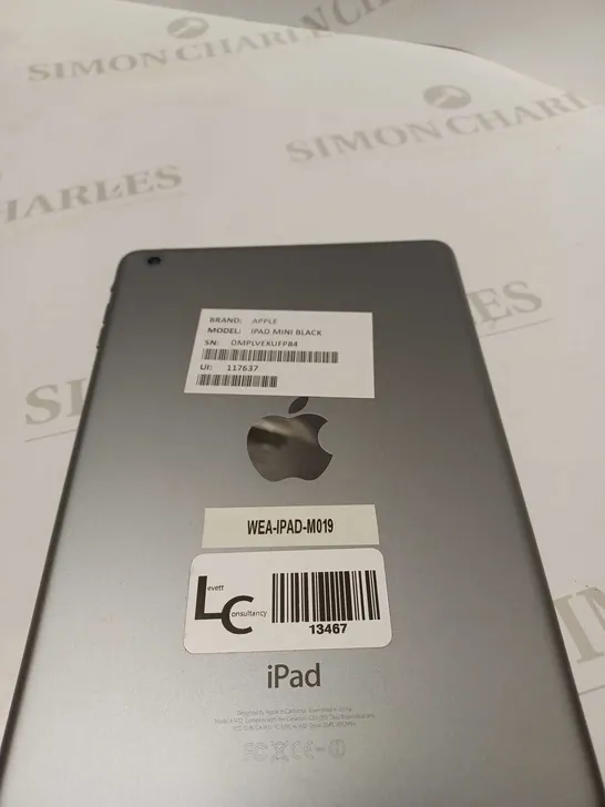 APPLE BLACK IPAD MINI DMPLVEKUFP84