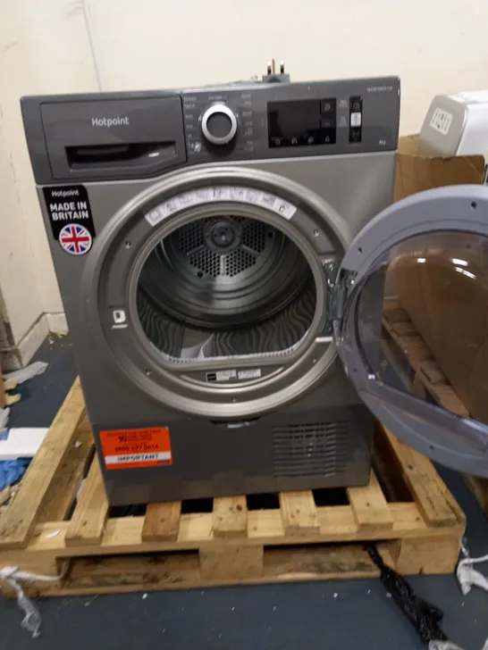 HOTPOINT H3 D81GS UK FREESTANDING CONDENSER DRYER COLLECTION ONLY 