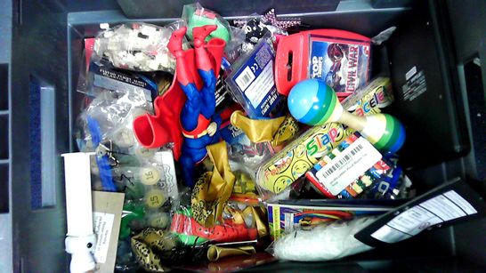 LOT OF A LARGE QUANTITY OF ASSORTED TOYS & GAMES, TO INCLUDE CAPTAIN AMERICA TOP TRUMPS, PIKACHU FIDGET POP TOY, FALLOUT BLIND BOX MINI, ETC 