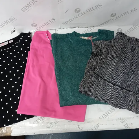 BOX OF APPROX 5 CLOTHING ITEMS TO INCLUDE QUACKER FACTORY TOP - XS, WHITE STUFF NIGHT SKY JUMPER - SIZE 10, FRANK USHER SKIRT - S/M, ETC. 