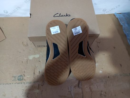 BOXED PAIR OF CLARKS SIZE 10.5G