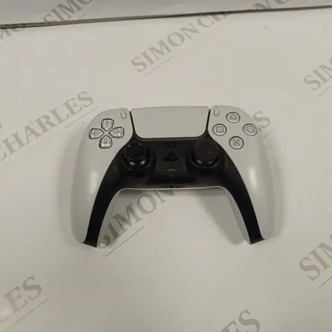 PS5 CONTROLLER WHITE 