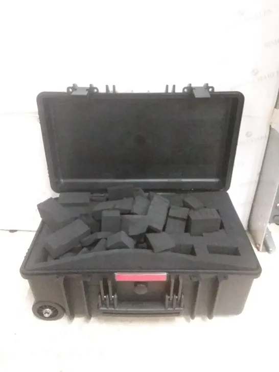 BOXED CAMERA CASE - BLACK 