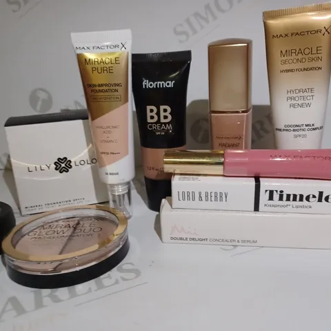 LOT OF APPROX 20 ASSORTED BEAUTY PRODUCTS TO INCLUDE FOUNDATION, LIPSTICK, BB CREAM, ETC 