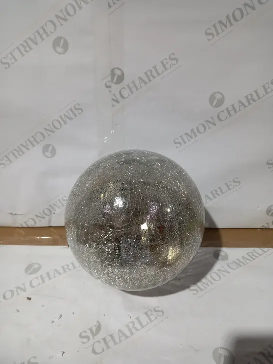 MR CHRISTMAS 8" GLASS CRACKLE SPHERE WITH ROTATING LIGHT