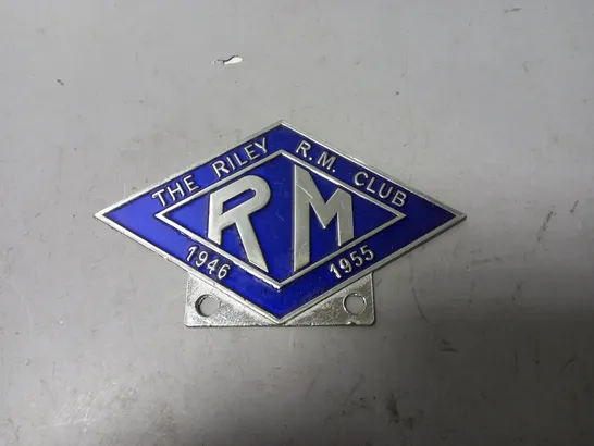 THE RILEY R.M. CLUB BADGE 