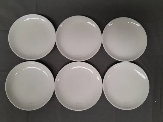 BOX OF APPROXIMATELY 40 BRITISH AIRWAYS AIRLINES EC 1084 ROYAL DOULTON SMALL PLATES IN WHITE - 9 DOT - COLLECTION ONLY