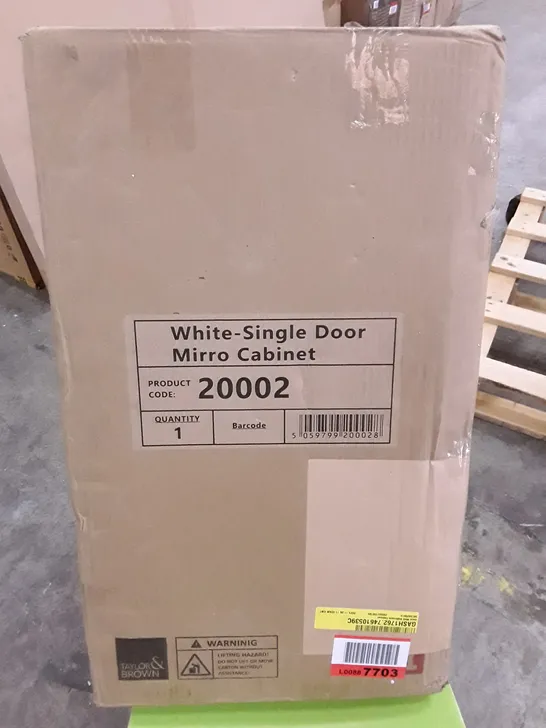 BOXED WHITE SINGLE DOOR MIRROR CABINET