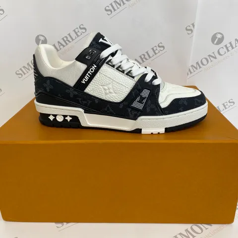 BOXED PAIR OF LOUIS VUITTON LV TRAINERS SIZE 39
