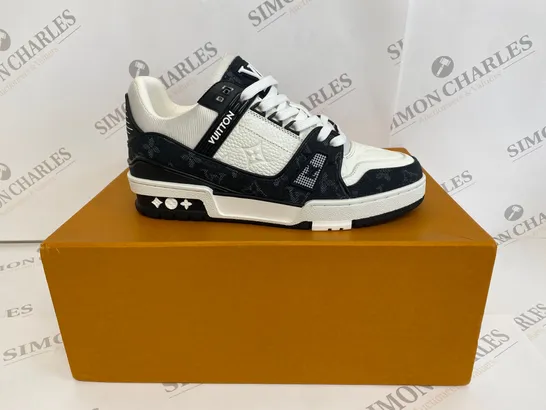 BOXED PAIR OF LOUIS VUITTON LV TRAINERS SIZE 39