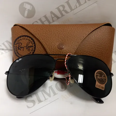 RAY-BAN BLACK AVIATORS