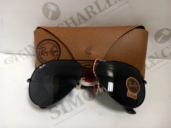 RAY-BAN BLACK AVIATORS