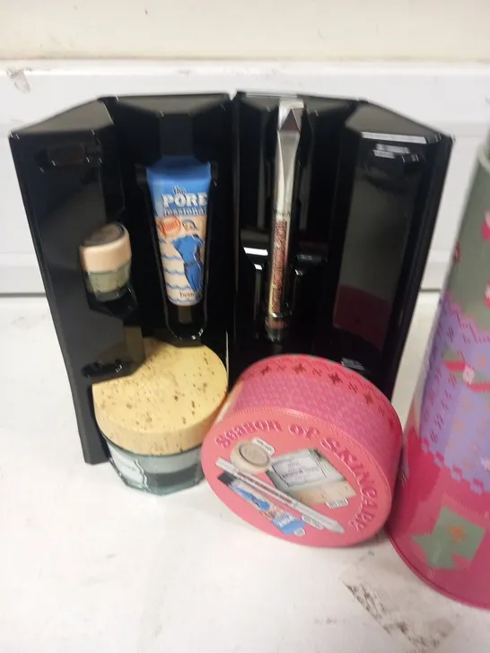 BOXED BENEFIT SEASON OF SKINCARE LAUGHTER IS THE BEST COSMETIC GIFT SET