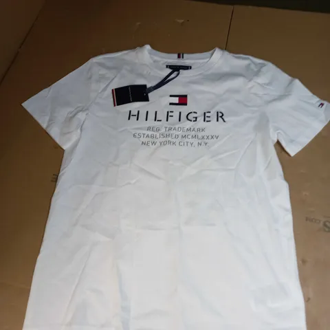 TOMMY HILFIGER WHITE T-SHIT SIZE 14Y