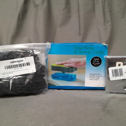 APPROXIMATELY 10 ASSORTED HOUSEHOLD ITEMS TO INCLUDE CAT HARNESS & LEASH, SOAP PUMP & SPONGE CADDY, PLUG SOCKET, ETC