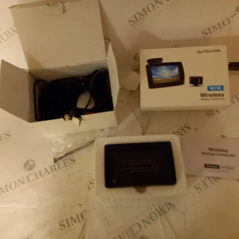 BOXED AUTO-VOX WIRELESS BACKUP CAMERA WITH ACCESSORIES, CABLES, MOUNTING, POWER ADAPTOR AND INSTRUCTIONS