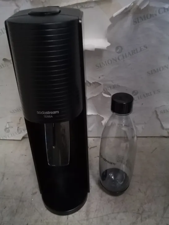 BOXED SODASTREAM TERRA WATER MACHINE 