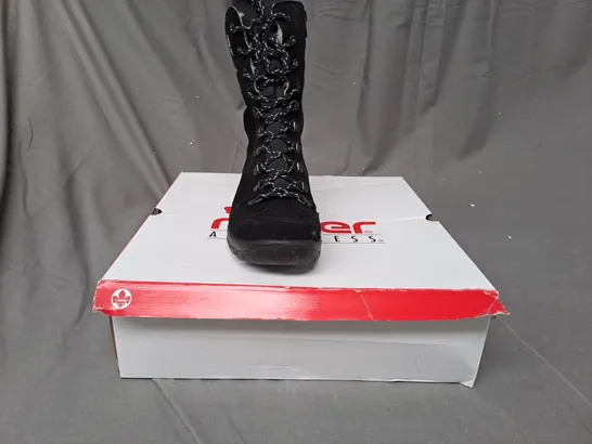 BOXED PAIR OF RIEKER SUEDE WATER RESISTANT BOOTS IN BLACK SIZE 5