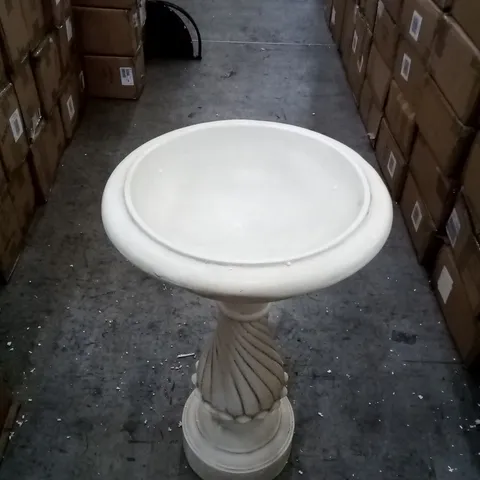 BOXED BIRD BATH