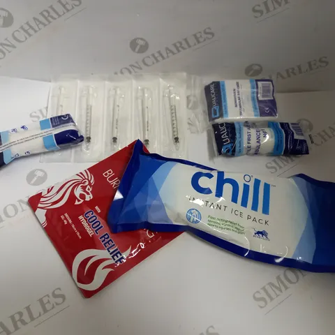 BOX OF APPROX 15 MEDICAL ITEMS TO INCLUDE CHILL ICE PACK, BURNS DRESSING AND AMBULANCE DRESSING