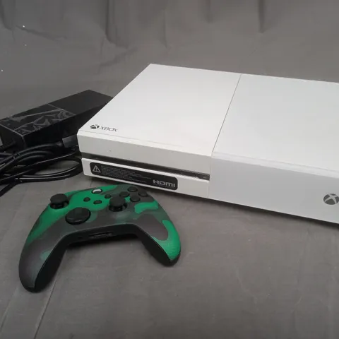XBOX ONE CONSOLE & CONTROLLER 
