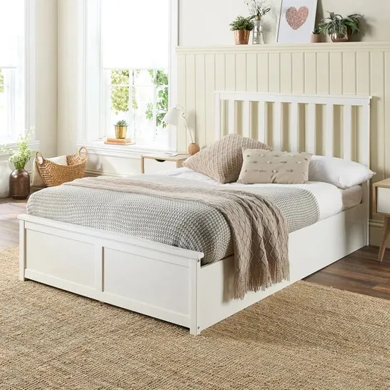 BOXED ALLIVIAH WOODEN OTTOMAN BED - SHAKER STYLE WOOD STORAGE BED - WHITE // SIZE: 4'FT SMALL DOUBLE (2 BOXES)