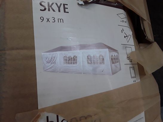 BOXED SKYE 9 × 3M