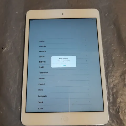 UNBOXED APPLE IPAD MINI IN WHITE - A1432