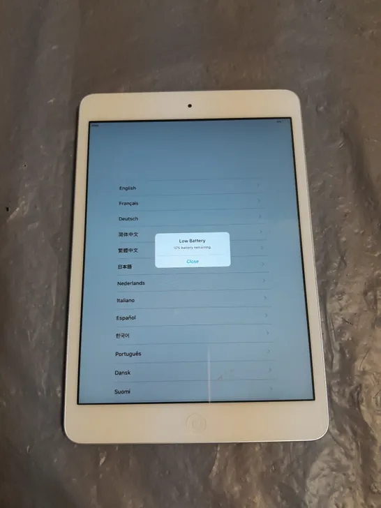 UNBOXED APPLE IPAD MINI IN WHITE - A1432