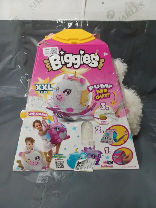 BIGGIES XXL SIZE PUMP UP TOY WHITE