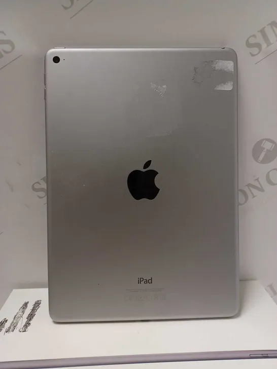 APPLE IPAD AIR 2 - BLACK/SILVER A1566