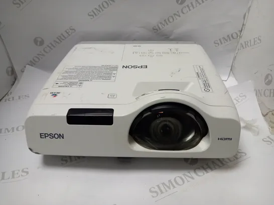 EPSON H674B LCD PROJECTOR 