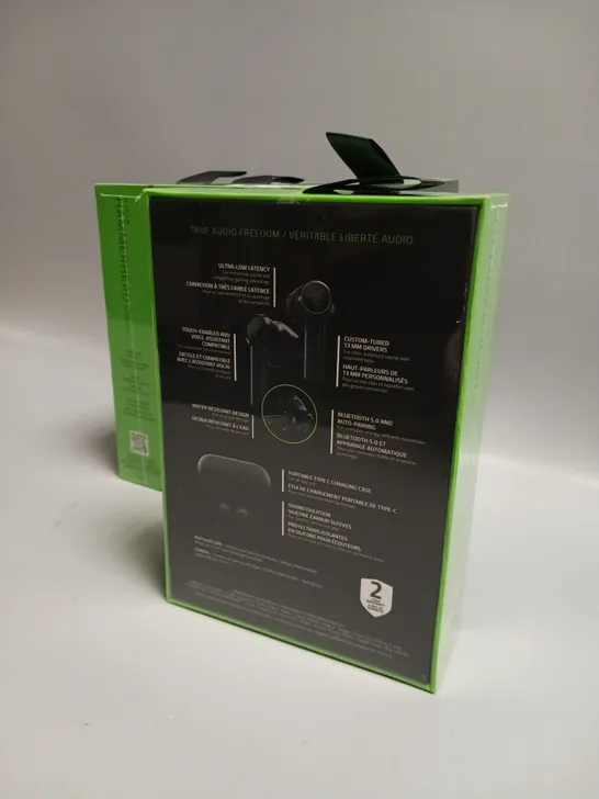 LOT OF 5 SEALED BOXED RAZER WIRELESS HEADPHONES IN BLACK AND GREEN