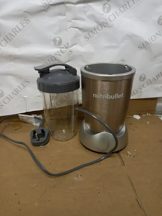 NUTRIBULLET 900W BLENDER CHAMPAGNE MULTI-FUNCTION SMOOTHIE MAKER