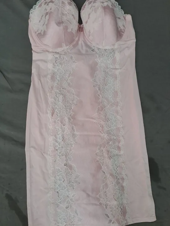 BOX OF APPROXIMATELY 15 ASSORTED LACE SLIP DRESSES IN PINK (SIZES VARY)