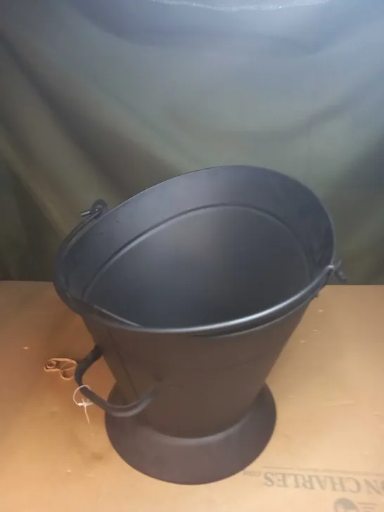 BLACK WATERLOO COAL BUCKET