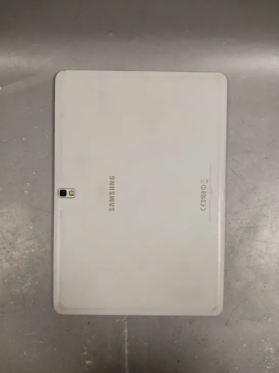 SAMSUNG GALAXY SM-T520 ANDROID TABLET 