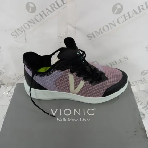 VIONIC CELESTE TRAINER - SIZE 5.5