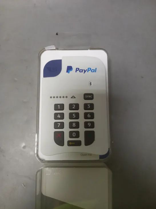 PAYPAL HERE CARD PAYMENT MACHINE FOR MOBILE AND TABLET WHITE