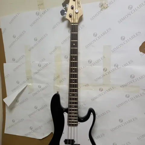 3RD AVE BASS GUITAR PACK-BLACK 