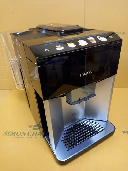 SIEMANS EQ500 COFFEE MACHINE RRP £599