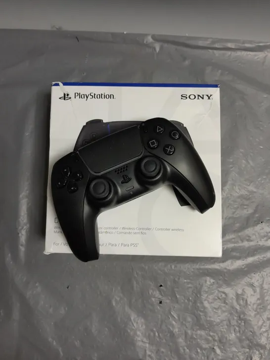 BOXED SONY PLAYSTATION 5 DUAL SENSE WIRELESS CONTROLLER IN BLACK