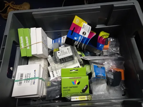 BOX OF PRINTER SUPPLIES TO INCLUDE INK CARTRIDGES AND CANON FINE CARTRIDGES