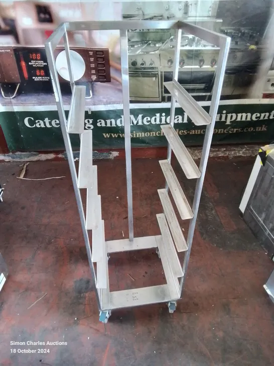 STAINLESS STEEL TRAY HOLDER RACKING 